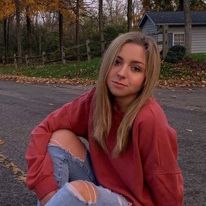 Meet your Posher, Analeigh